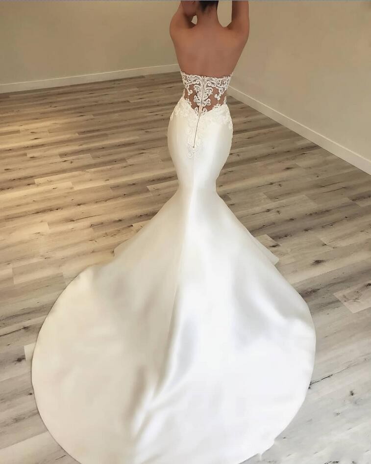 New Sexy Sweetheart Mermaid Wedding Dresses Lace Appliques Beads Sleeveless Backless Sweep Train Arabic Plus Size Formal Bridal Gowns