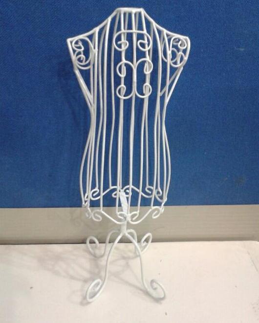 wholesale High Quality white Metal Pet Dog Mannequins Jewelry Model Pet Clothes Display Hangers Pet Supplies 1PC mannequin ,M00476
wholesale High Quality white Metal Pet Dog Mannequins Jewelry Model Pet Clothes Display Hangers Pet Supplies 1PC mannequin ,M00476