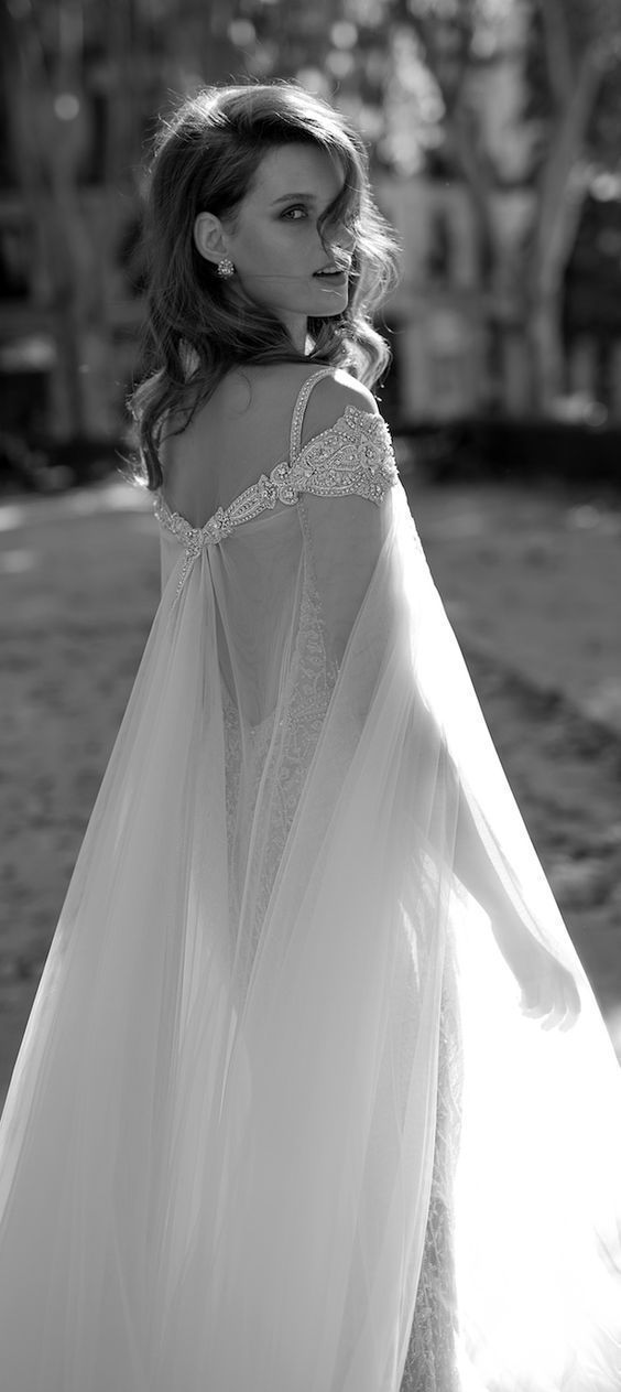 Long Bridal Wraps Jackets Wedding Capes Cloaks Women Shawls Rhinestones Crystals Sheer Tulle Bridal Boleros Free Shipping