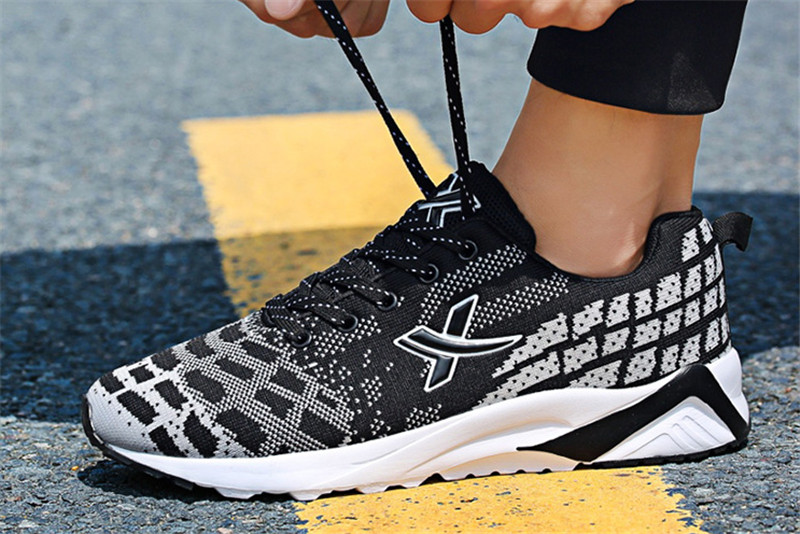With Box Spring and autumn 2020 couple outdoor wild casual inkjet tide shoes men women shoes Korean student couple shoes
With Box Spring and autumn 2020 couple outdoor wild casual inkjet tide shoes men women shoes Korean student couple shoes
