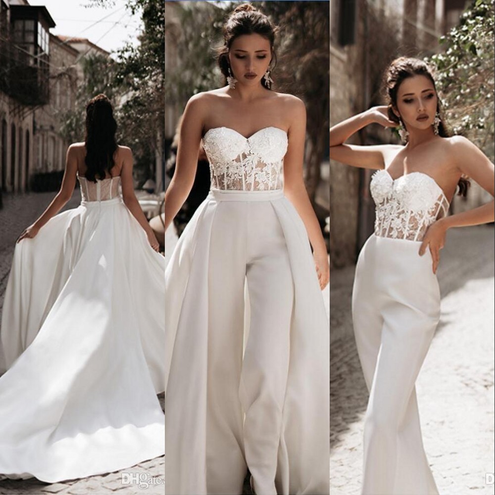 2020 New White Jumpsuits A Line Wedding Dresses Sweetheart Sheer Lace Satin Overskirts Crystal Bridal Gowns Pants Dress Vestidos De Novia, Gray
2020 New White Jumpsuits A Line Wedding Dresses Sweetheart Sheer Lace Satin Overskirts Crystal Bridal Gowns Pants Dress Vestidos De Novia, Gray