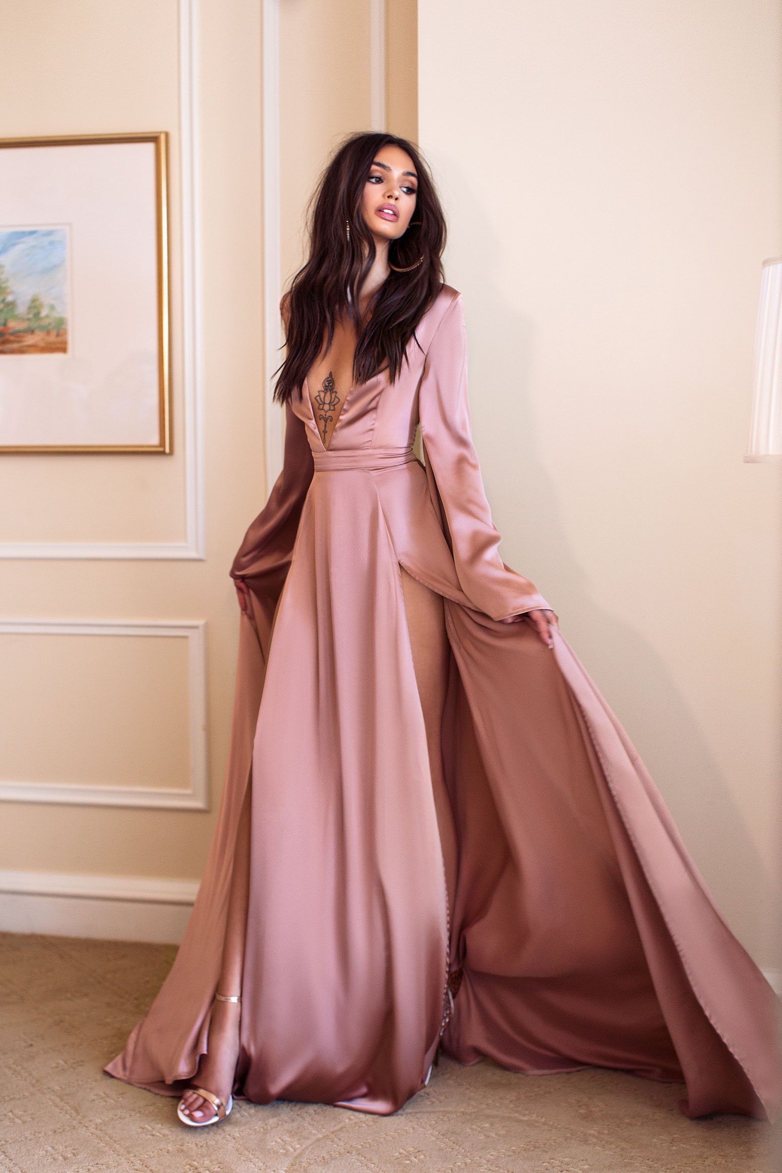 2019 Chic Prom Dresses Deep V Neck Long Sleeve Thigh High Slits Evening Gowns Formal Cocktail Party Dresses robes de soirée