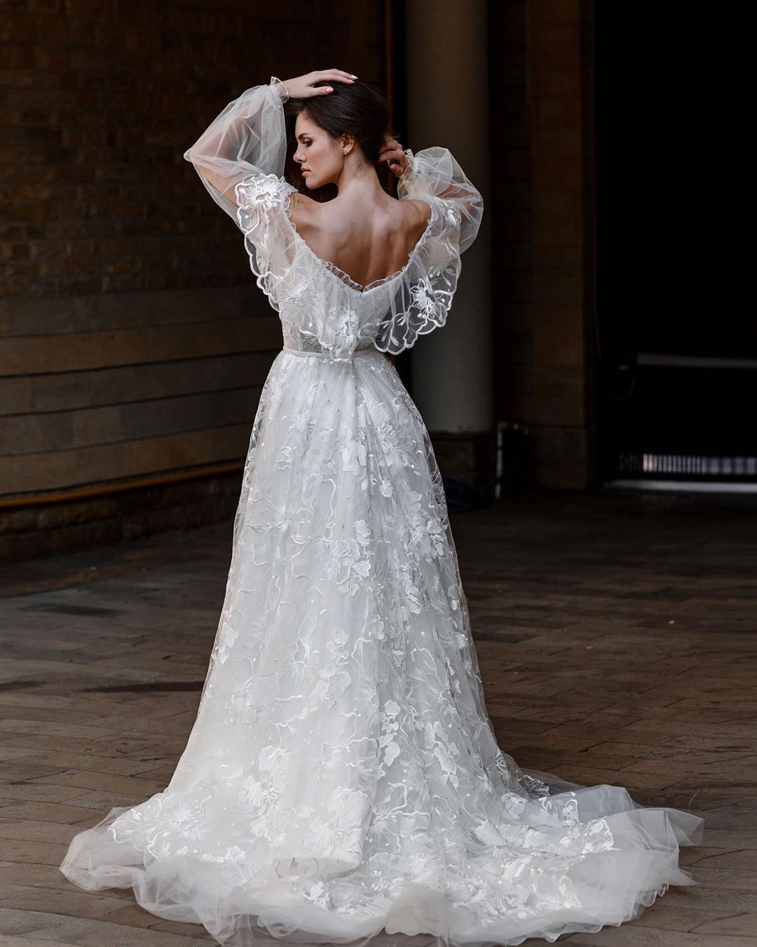 A Line Fabulous Beach Lace Wedding Dresses Off The Shoulder Bohemian Bridal Gowns With Long Sleeves Tulle Sweep Train Robe De Marie