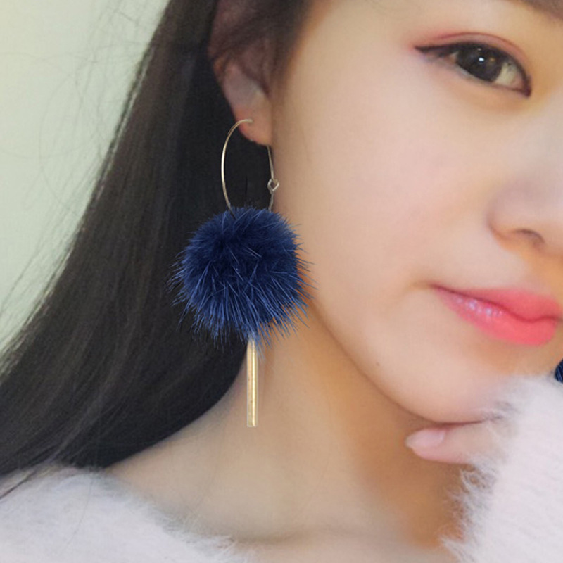 Mink hair earrings long natural fur ball earrings earrings all-match circle tassel ear accessories
Mink hair earrings long natural fur ball earrings earrings all-match circle tassel ear accessories