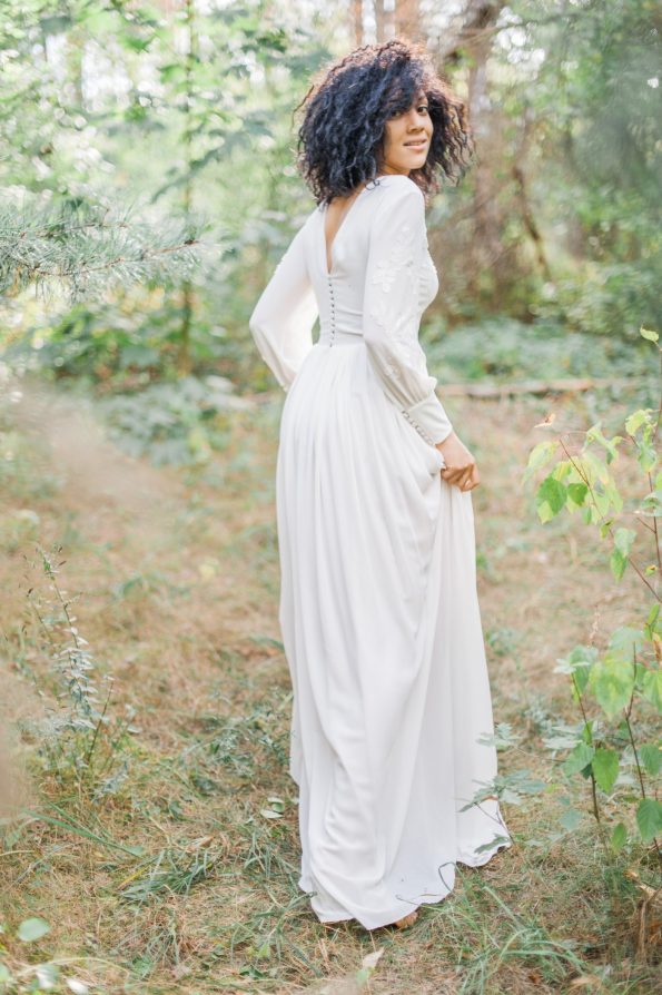 2020 Modest Country Wedding Dresses A Line Jewel Neck Long Sleeve Bohemian Wedding Dress Custom Made Elegant Vestidos De Novia
