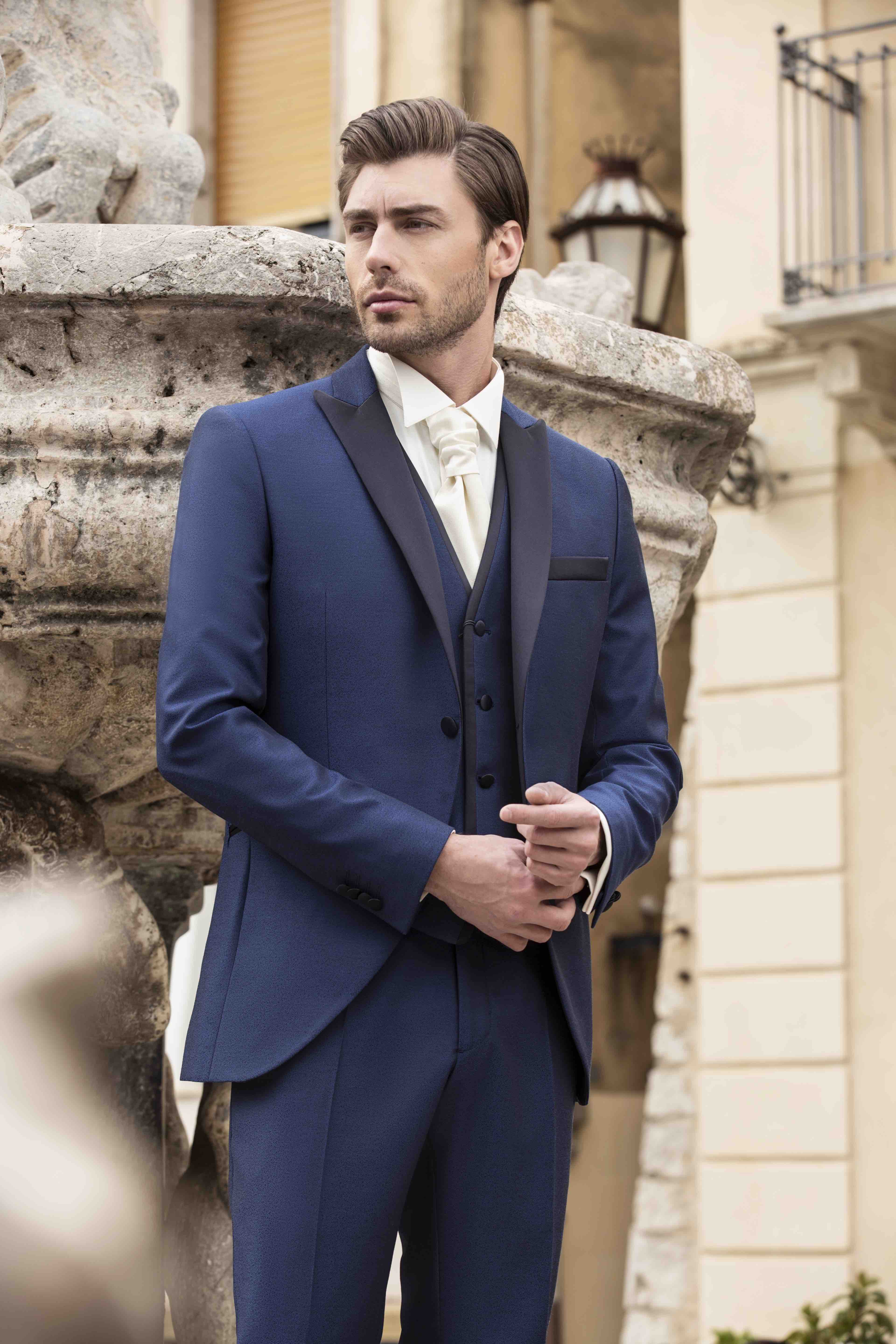 Navy Mens Wedding Tuxedos 2019 Black Notched Lapel One Button Groom Pants Suits Custom Made Handsome 3 Pieces Best Men Blazer