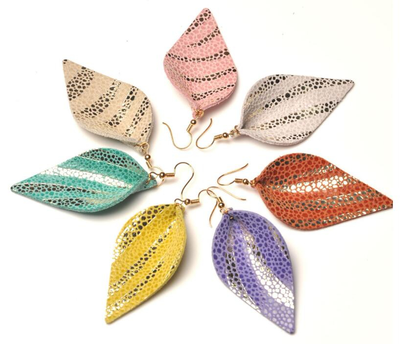 Real Leather leaf Earrings fashion designer jewelry handmade Leopard Leather Dangle Earrings for women ear bijoux GD3
Real Leather leaf Earrings fashion designer jewelry handmade Leopard Leather Dangle Earrings for women ear bijoux GD3