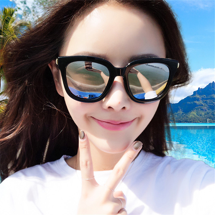 2020 Sunglasses Women's Sunglasses Candy Color Lens Eyeglasses Classic Retro Colorful reflection Sun Glasses Vintage UV400
2020 Sunglasses Women's Sunglasses Candy Color Lens Eyeglasses Classic Retro Colorful reflection Sun Glasses Vintage UV400