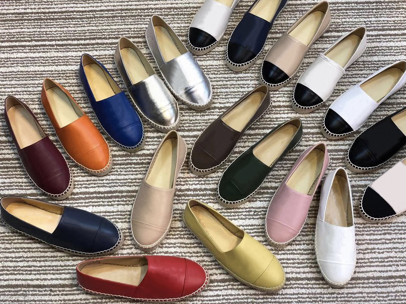 Hot Sale Fashion Leather Espadrilles Flat Shoes Classic Loafers Real Lambskin Summer Trainers Loafers Espadrilles Size 34-42, Black
Hot Sale Fashion Leather Espadrilles Flat Shoes Classic Loafers Real Lambskin Summer Trainers Loafers Espadrilles Size 34-42, Black