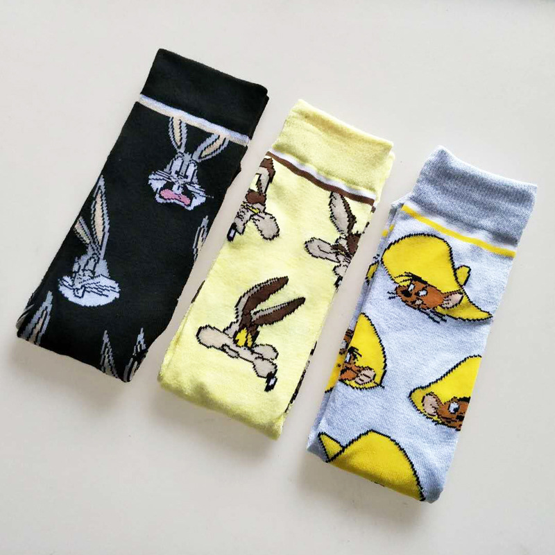 Personality funny Anime socks Fashion Cartoon happy Men women Sock novelty high quality Stitching pattern cotton crew skarpety
Personality funny Anime socks Fashion Cartoon happy Men women Sock novelty high quality Stitching pattern cotton crew skarpety