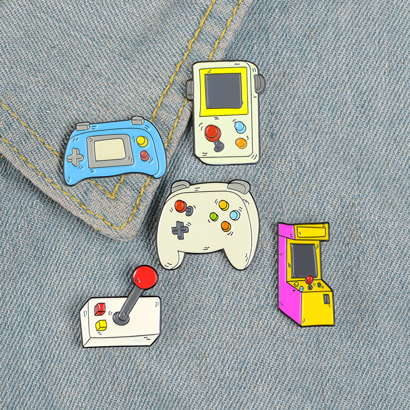 Cute Game machine Enamel Pins Brooch for Women Men Retro backpack bags badges lapel pin Brooches gifts for women men Game player
Cute Game machine Enamel Pins Brooch for Women Men Retro backpack bags badges lapel pin Brooches gifts for women men Game player