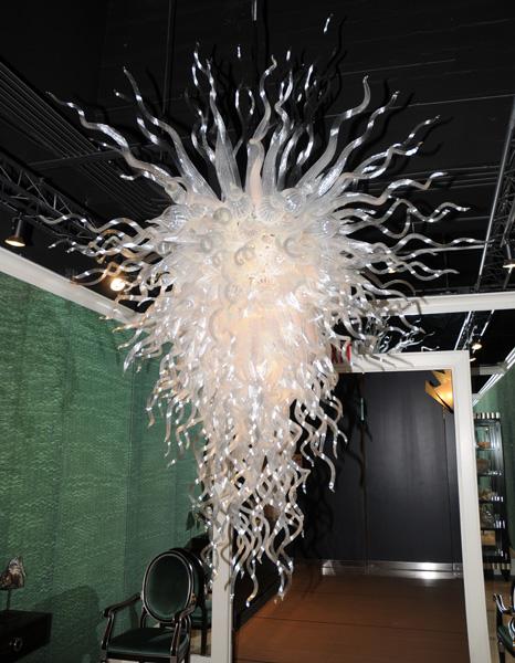 Big Sale 100% Mouth Blown Glass Pendant Light LED Bulbs Art White Color Hand Blown Glass Chandelier Crystals