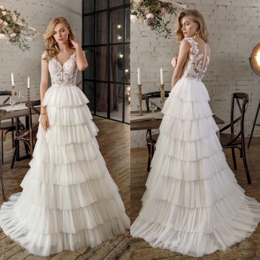Amazing Lace Tiered Wedding Dresses Sheer Bateau Neck Appliqued Bridal Gowns A Line Sweep Train Tulle robe de mariée, Pink
Amazing Lace Tiered Wedding Dresses Sheer Bateau Neck Appliqued Bridal Gowns A Line Sweep Train Tulle robe de mariée, Pink