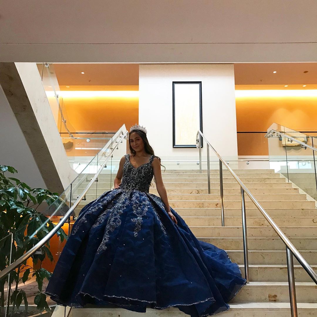 Navy Blue Lace Beaded Quinceanera Prom Dresses Spaghetti Tulle Ball Gown Evening Party Sweet 16 Dress ZJ102