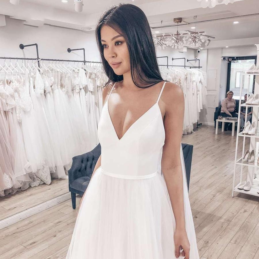 Sexy Spaghetti Straps Tulle Skirt Top Satin Vestido De Novia Sleeveless V-neck Appliques Boho Backless 2020 Wedding Dress Bride Dress