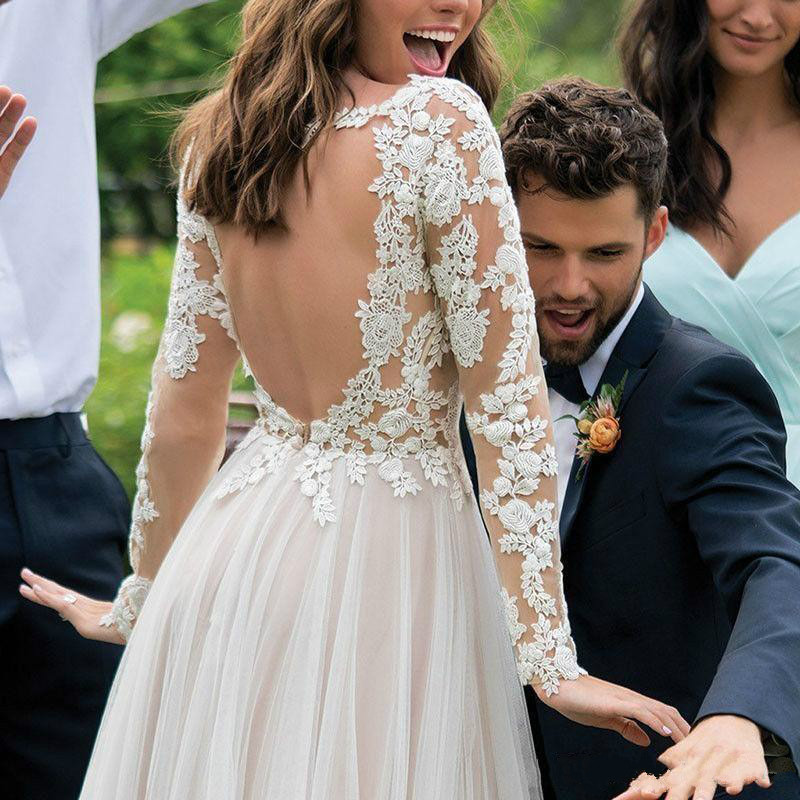 2020 New Country Bohemian Long Sleeve Wedding Dress A Line Sheer Neck Backless With Appliques Floor Length Garden Bridal Gowns Plus Size