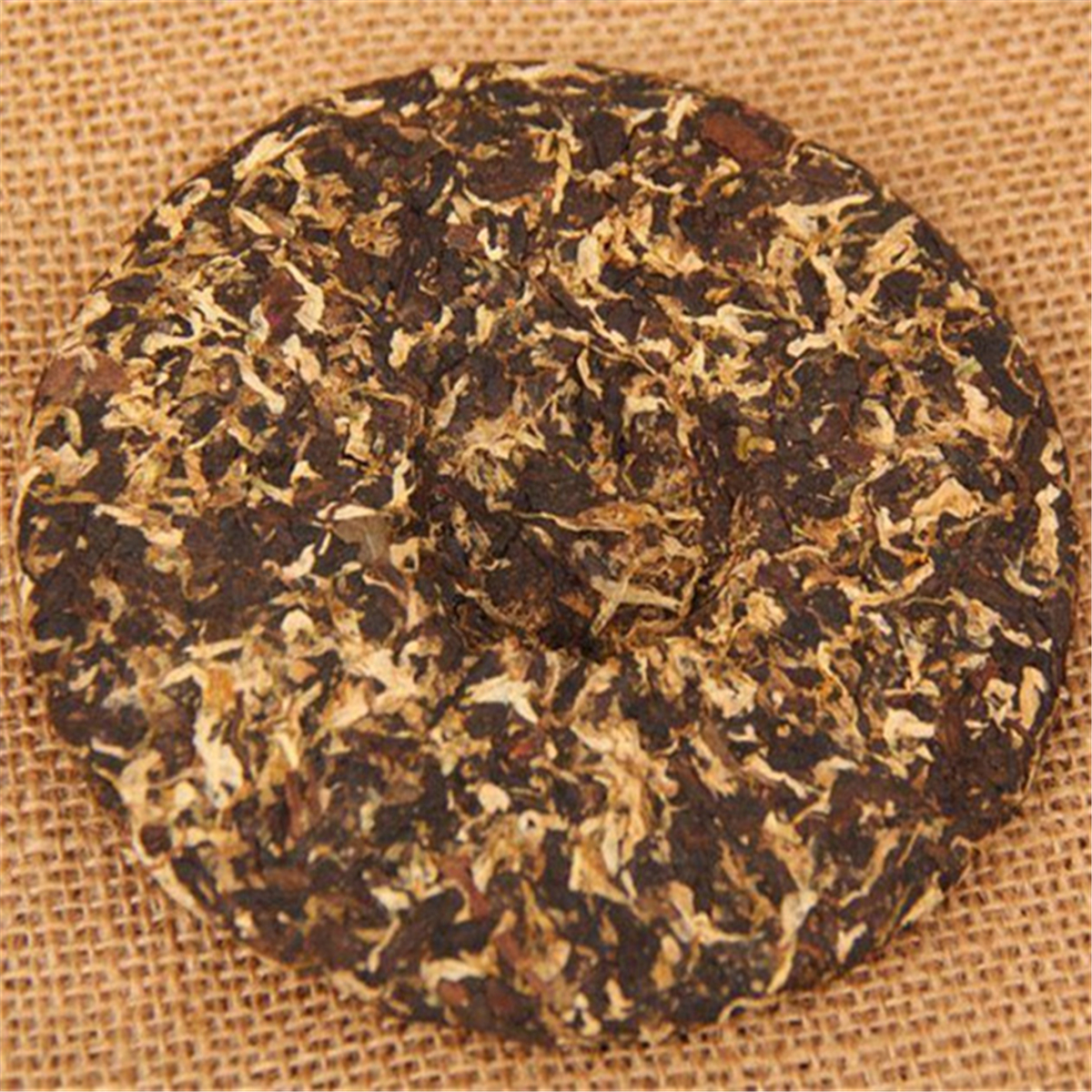 100g Ripe Puer Tea Cake Yunnan Chrysanthemum Fragrance Black Puer Tea Organic Natural Puerh Old Tree Cooked Pu'er Tea Green Food
100g Ripe Puer Tea Cake Yunnan Chrysanthemum Fragrance Black Puer Tea Organic Natural Puerh Old Tree Cooked Pu'er Tea Green Food