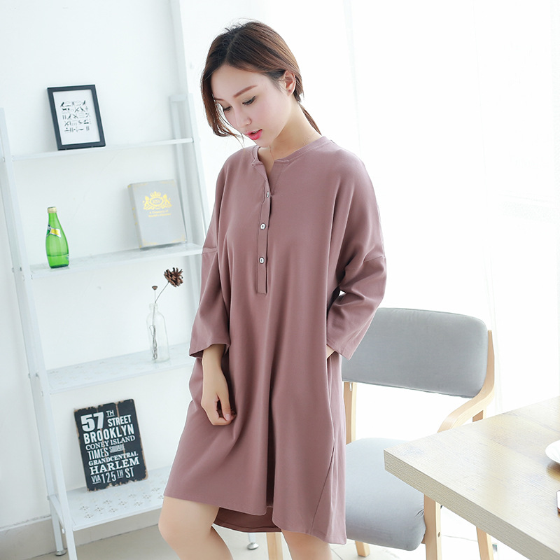 Autumn And Winter Cotton Nightdress Female Loose Large Size Dress Spring Buckle Sleepwear 100 Kg Can Wear robe été femme, Black 
Autumn And Winter Cotton Nightdress Female Loose Large Size Dress Spring Buckle Sleepwear 100 Kg Can Wear robe été femme, Black