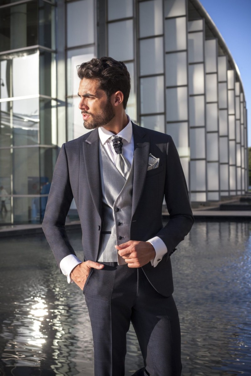 High Quality Handsome One Button Wedding Tuxedo (Jacket+Vest+Pants) Men Suits For Groom Wedding Costum Made Groomsmen Suits