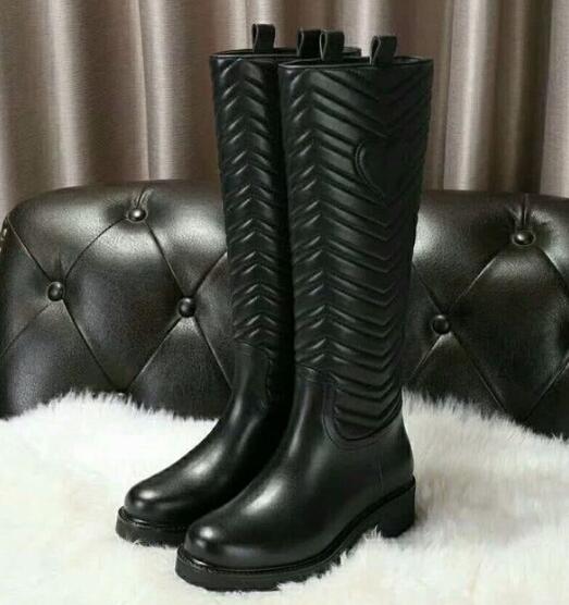 Luxury New Womens Knee Long Embroidery Martin Knight Square Heel Winter Snow Rain Fashion Boots Size 35-41, With brand logo
Luxury New Womens Knee Long Embroidery Martin Knight Square Heel Winter Snow Rain Fashion Boots Size 35-41, With brand logo