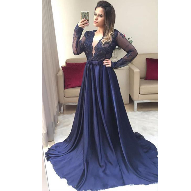 Dark Navy Lace Prom Dresses 2020 Sexy Deep V Neck Long Sleeves Evening Dress Appliques Sheath Party Pageant Gowns With Detachable Train