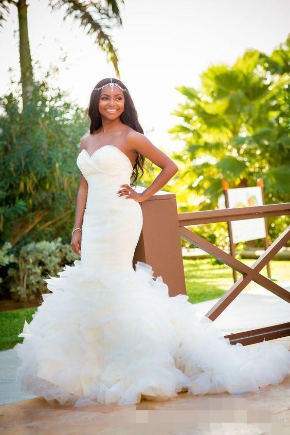 2020 African Mermaid Wedding Dresses Sweetheart Neckline Tiered Skirt Organza Sweep Train Ruffles Plus Size Country Wedding Bridal Gown