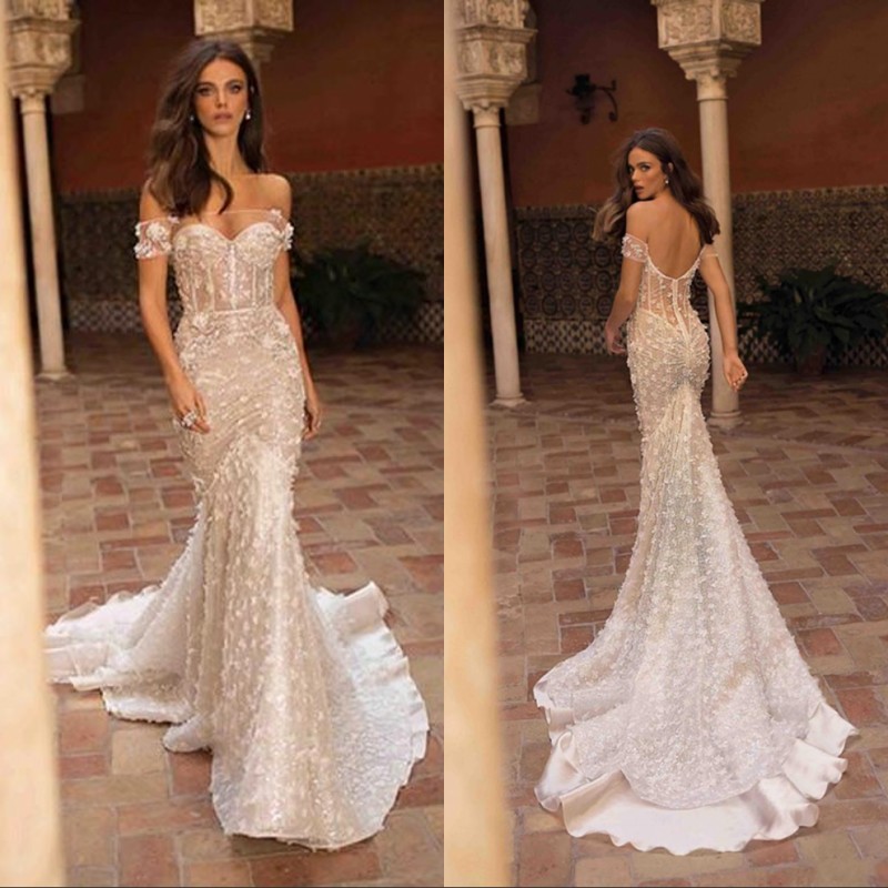 Mermaid Wedding Dresses 2020 Off The Shoulder Sweep Train 3D Floral Applique Bling Beach Wedding Dress Backless Sequins Sexy Gowns, Gold
Mermaid Wedding Dresses 2020 Off The Shoulder Sweep Train 3D Floral Applique Bling Beach Wedding Dress Backless Sequins Sexy Gowns, Gold