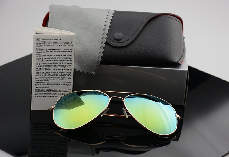 High quality Polarized lens pilot Fashion Sunglasses For Men and Women Brand designer Vintage Sport Sun glasses With case and box
High quality Polarized lens pilot Fashion Sunglasses For Men and Women Brand designer Vintage Sport Sun glasses With case and box