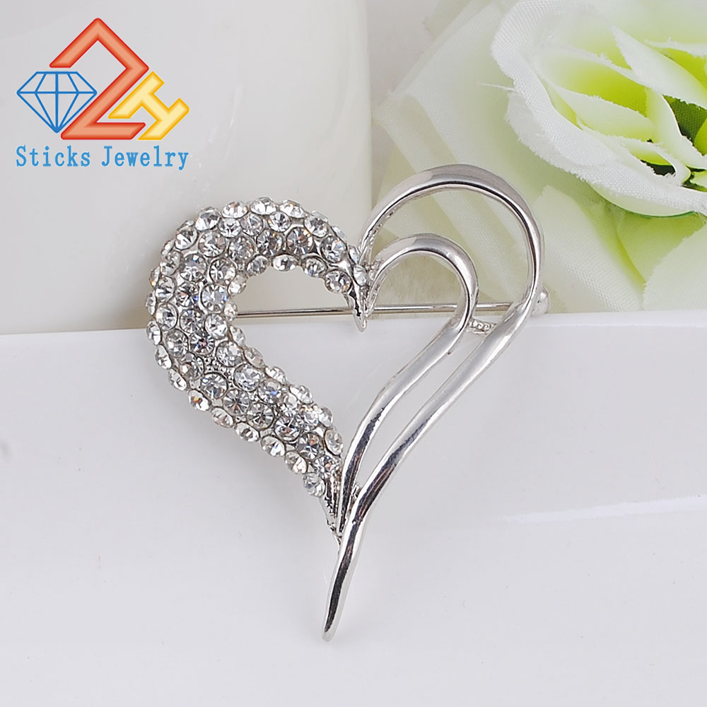 Korea New Woman brooch elegant shiny Rhinestones Heart Shape brooches Girls Corsage Crystal Brooch Pins
Korea New Woman brooch elegant shiny Rhinestones Heart Shape brooches Girls Corsage Crystal Brooch Pins