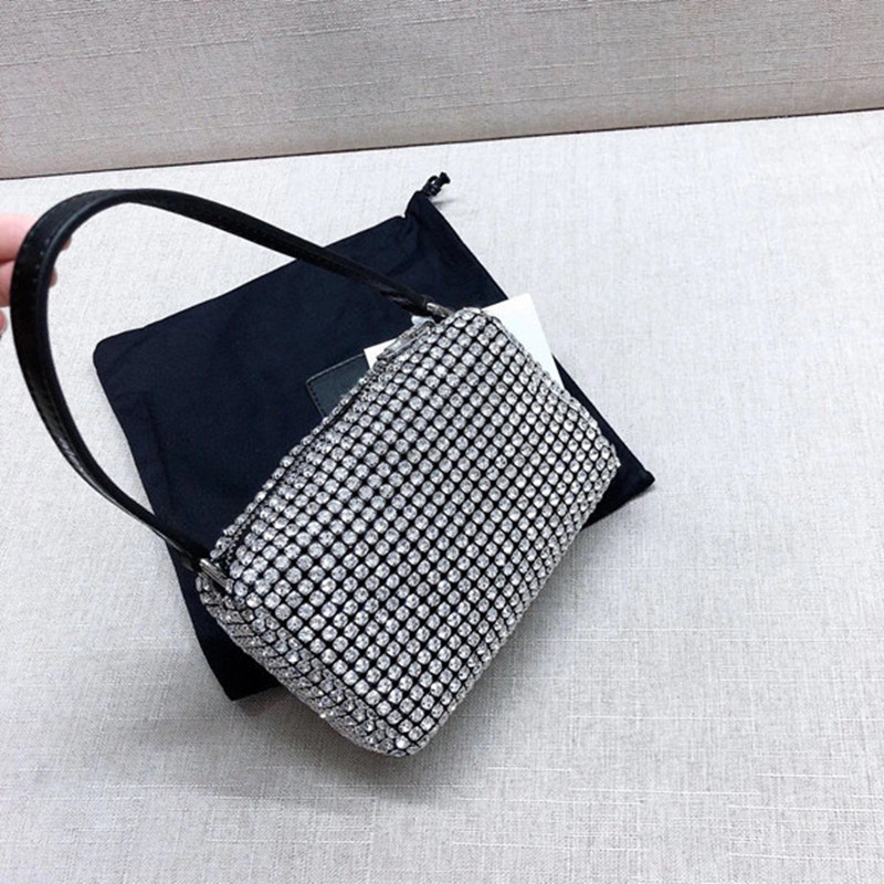 Shimmer & gliter designer bag Wang bling Buling dinner bags women's shining diamond evening handbag women shinings diamonds party shoulder package free of charge, Red
Shimmer & gliter designer bag Wang bling Buling dinner bags women's shining diamond evening handbag women shinings diamonds party shoulder package free of charge, Red