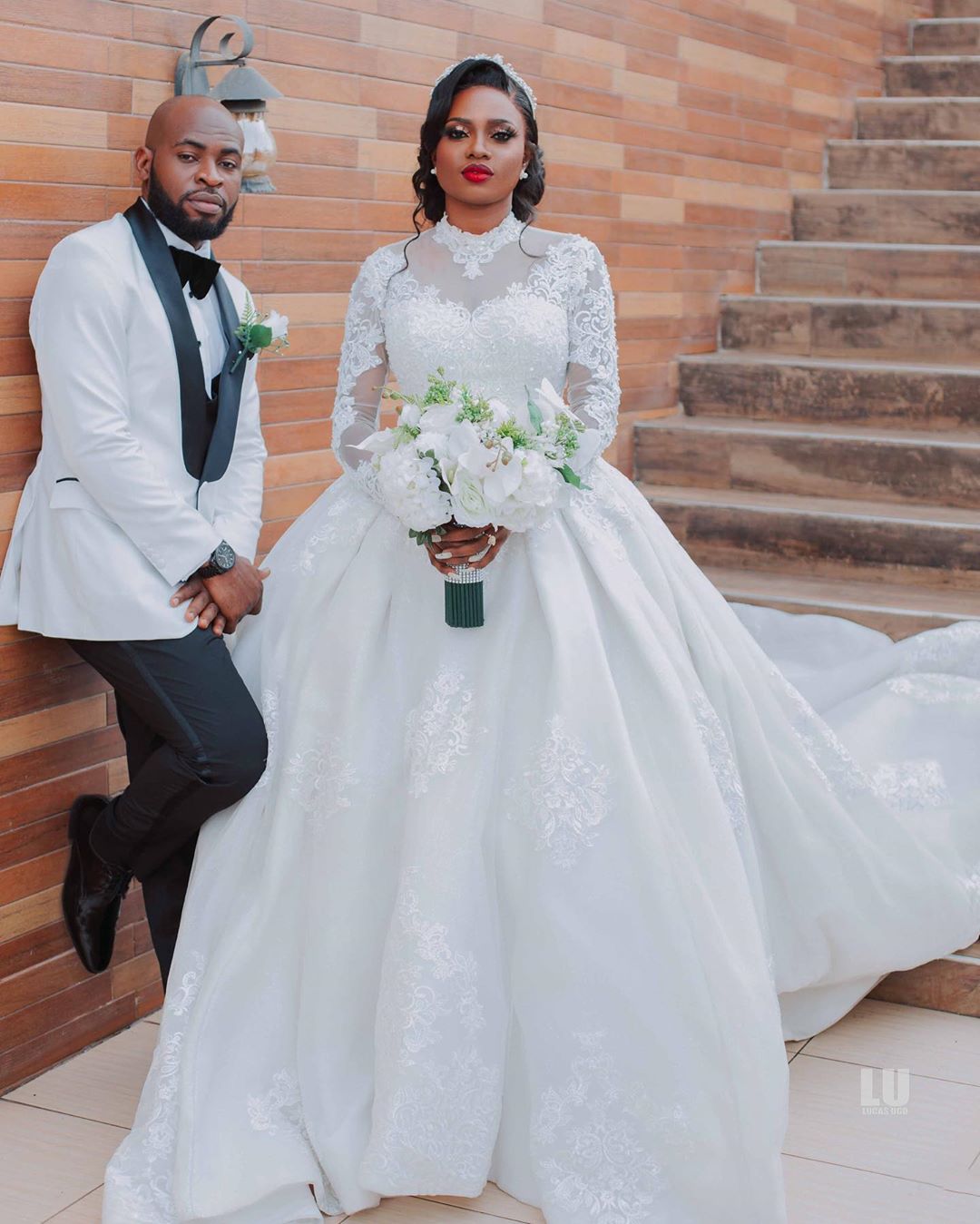 2020 Plus Size Arabic Aso Ebi Cheap Lace Beaded Wedding Dresses Long Sleeves High Neck Bridal Dresses Vintage Wedding Gowns ZJ304