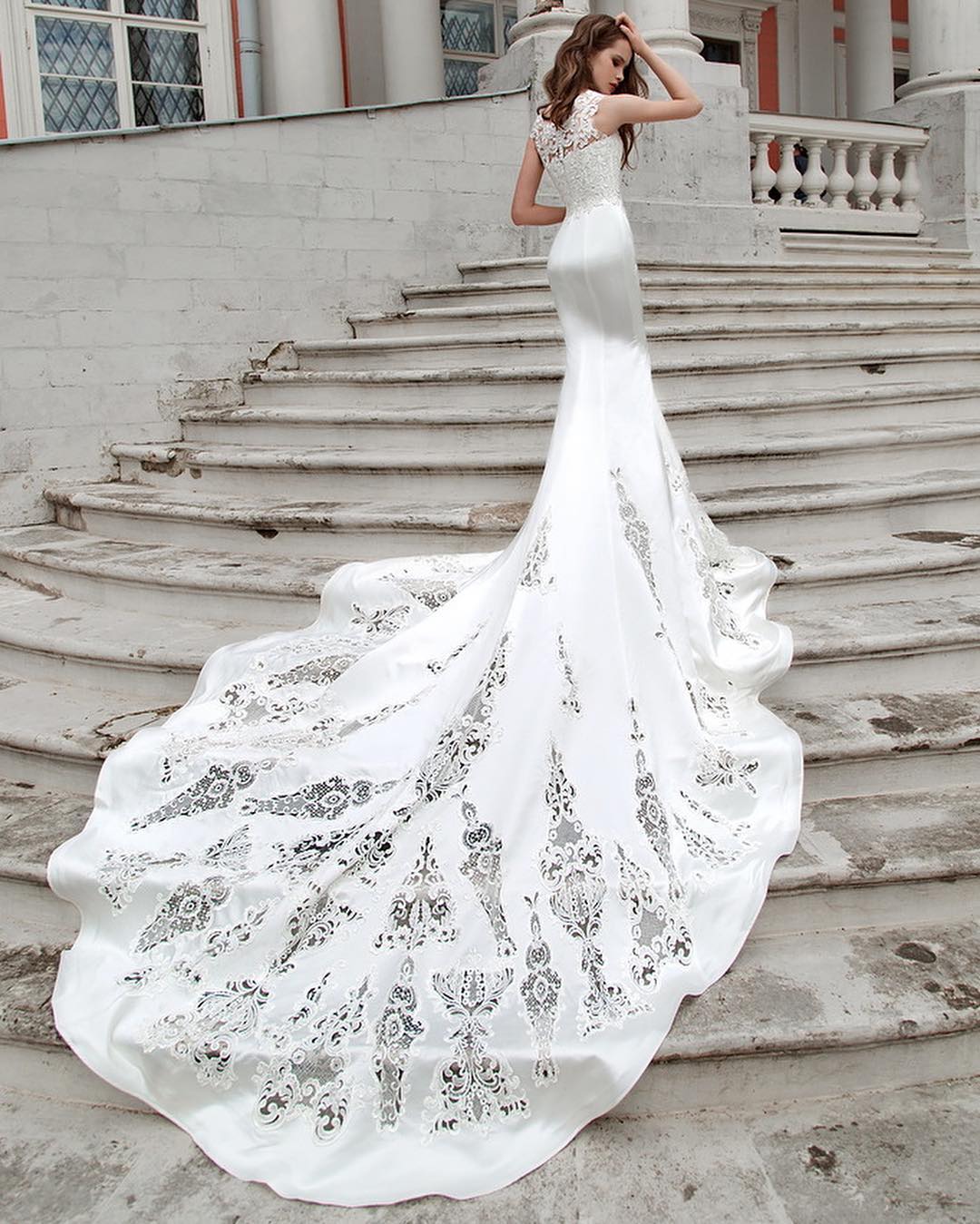 Lace Gorgeous Mermaid Wedding Dresses Bateau Neck Appliqued Trumpet Bridal Gowns Satin Chapel Train Plus Size Vestido De Novia
