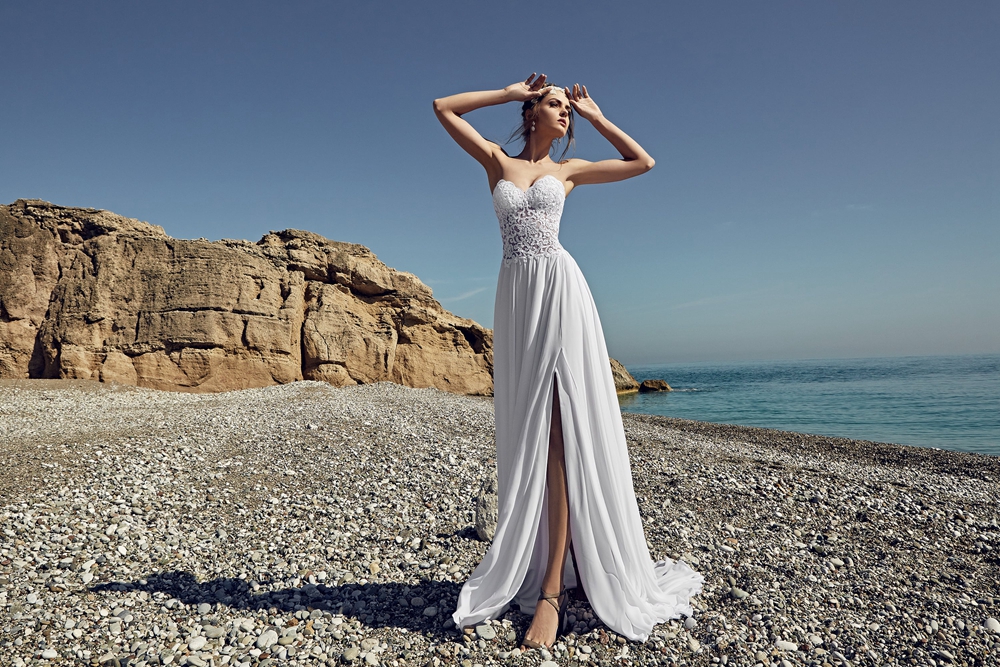 White Cheap Lace Beach Wedding Dresses Sweetheart Neck A E Side Split Bridal Gowns Sweep Train Chiffon Robe De Mari E