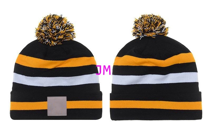 2019 hot sale luxury fashion knitting cotton hats hair ball strips camouflage high quality fashion cheap Beanie cap women's winter warm hats