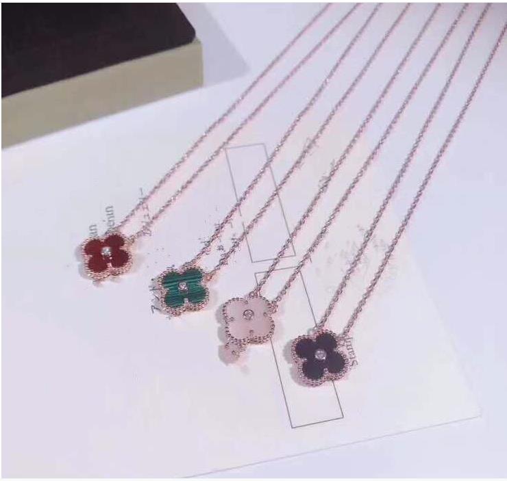 Necklace Japan and South Korea simple titanium steel two-color agate single diamond pendant collarbone chain women's sweater chain