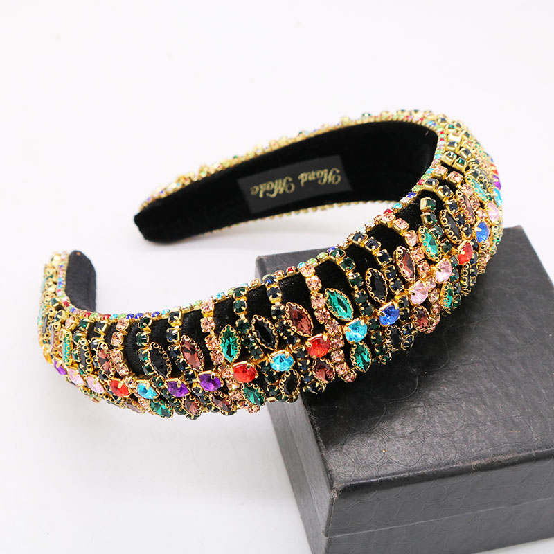 2020 Charm Baroque Metal chain Crown Tiara Soft Sponge Hairband color Crystal Handmade Hair Jewelry For Women Party Accessories
2020 Charm Baroque Metal chain Crown Tiara Soft Sponge Hairband color Crystal Handmade Hair Jewelry For Women Party Accessories