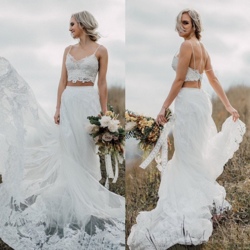 Two Chic Pieces Lace Wedding Dresses Spaghetti Straps V Neck Bridal Gowns A E Tulle Sweep Train Appliqued Vestido De Novia