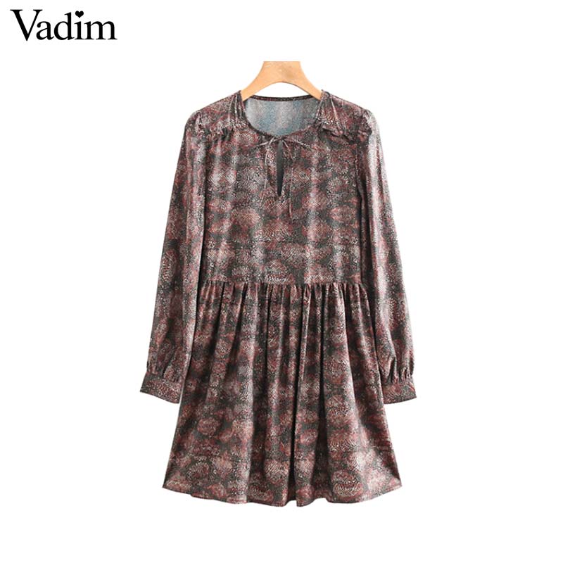 Vadim women snake print pleated dress animal pattern bow tie long sleeve vintage female casual dresses vestidos QA855, As picture
Vadim women snake print pleated dress animal pattern bow tie long sleeve vintage female casual dresses vestidos QA855, As picture