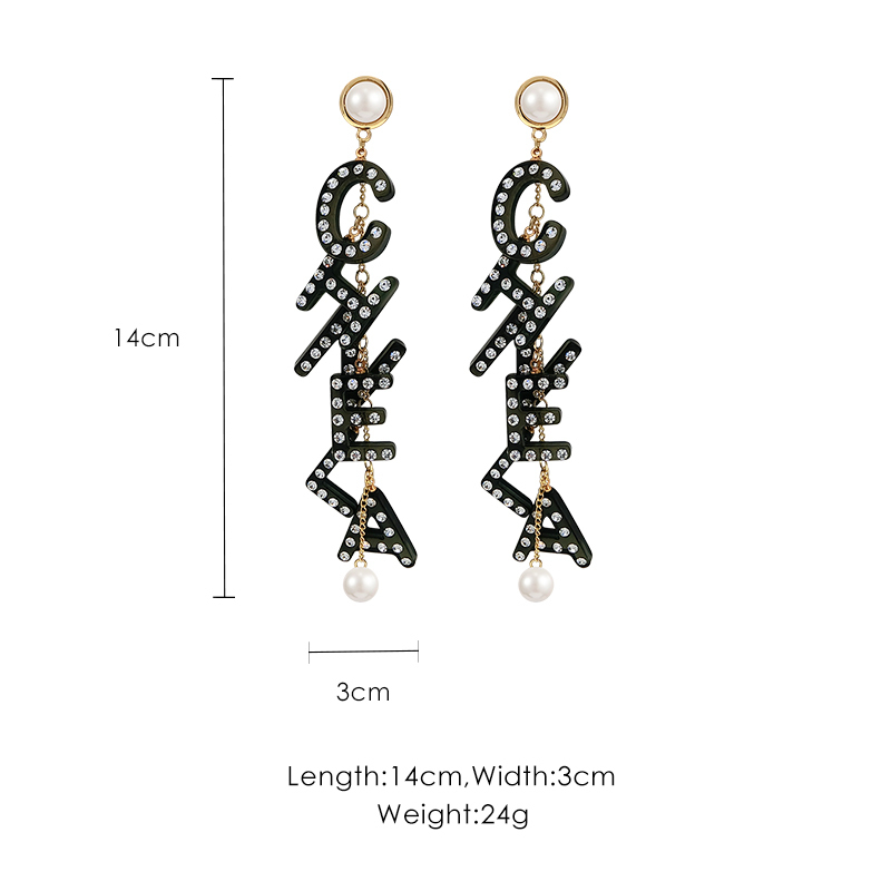 Long Letter Pendant Earrings Temperament Personality Earrings Wild Exaggerated Earrings J190721, Golden;silver
Long Letter Pendant Earrings Temperament Personality Earrings Wild Exaggerated Earrings J190721, Golden;silver