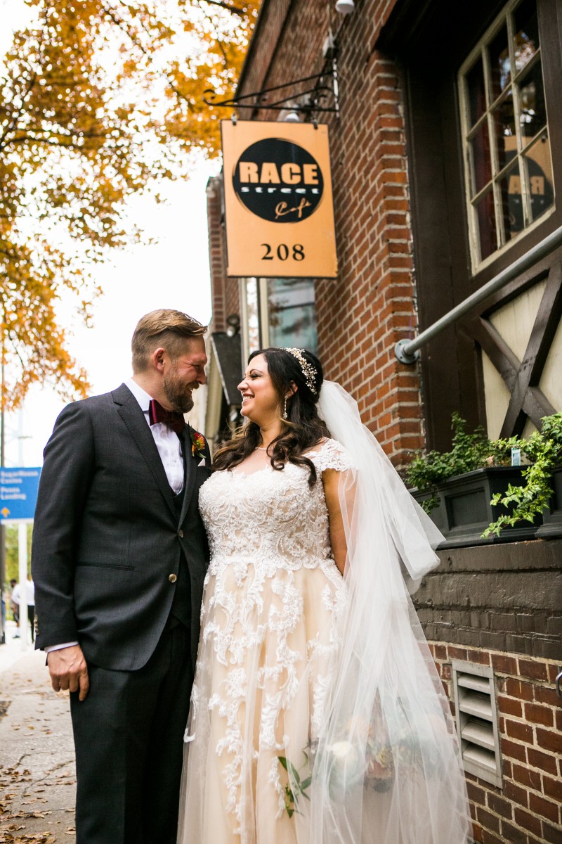 plus size champagne wedding dresses lace appliques cap sleeves floor length bridal gowns beach wedding dress robe de marie