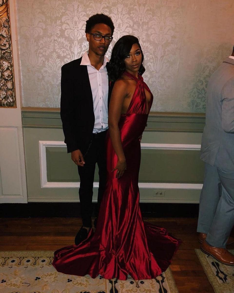 Generous Sweep Train Mermaid Sleeveless Ball Gown Evening Party Gowns Backless Halter Formal Prom Dresses Elastic Satin B80 0510