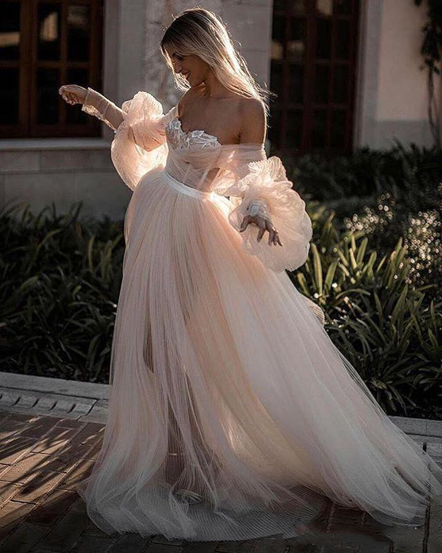 2020 Tulle Wedding Dresses Lantern Long Sleeve Fairytale Countryside Off the Shoulder Sweetheart Neck Lace Bridal Gowns Wedding