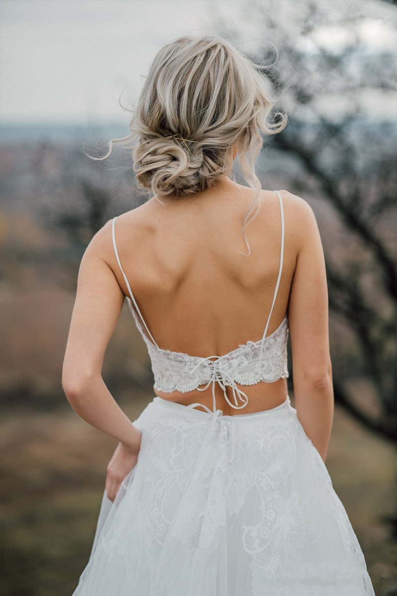 Two Chic Pieces Lace Wedding Dresses Spaghetti Straps V Neck Bridal Gowns A E Tulle Sweep Train Appliqued Vestido De Novia
