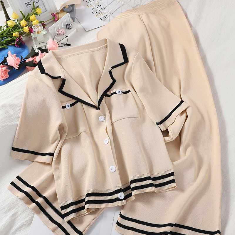 Contrast Stripe Edges Lapel Cardigan Pocket Top + High-Waisted Thin Ankle-length Pants Wide Leg Pants Knitting Two-Piece Suit, Black
Contrast Stripe Edges Lapel Cardigan Pocket Top + High-Waisted Thin Ankle-length Pants Wide Leg Pants Knitting Two-Piece Suit, Black