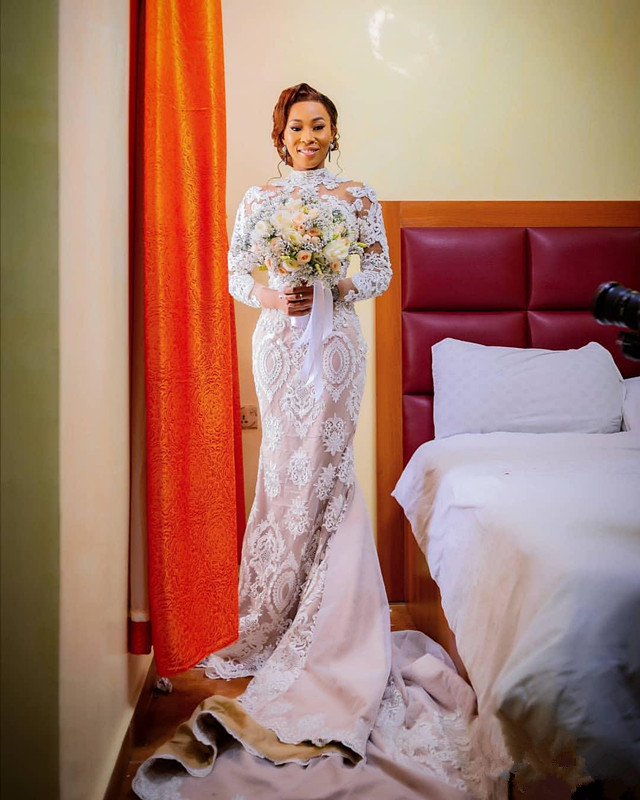 Illusion Mermaid Long Sleeve Wedding Dresses 2020 High Neck Aso Ebi Lace Applique African Muslim Bride Trumpet Wedding Gown