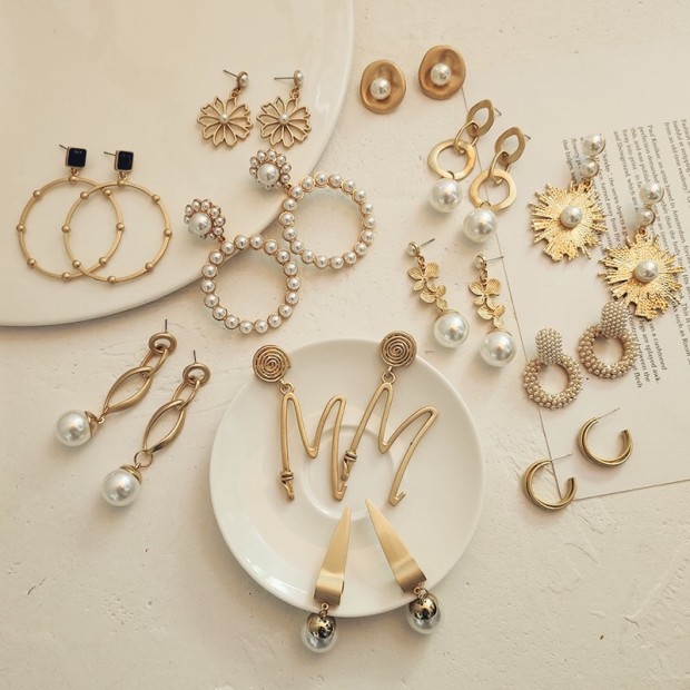 Flatfoosie Fashion Statement Earrings For Women 2020 New Matte Gold Geometric Round Simulated Pearl Dangle Drop Earrings Jewelry
Flatfoosie Fashion Statement Earrings For Women 2020 New Matte Gold Geometric Round Simulated Pearl Dangle Drop Earrings Jewelry