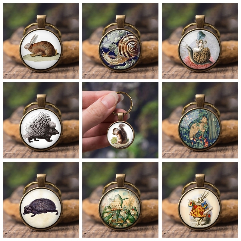 New Arrival Vintage Cute Squirrel Painting Key Chains Lovely Squirrel Jewelry Cute Animal Dome Glass Key Ring Wholesale
New Arrival Vintage Cute Squirrel Painting Key Chains Lovely Squirrel Jewelry Cute Animal Dome Glass Key Ring Wholesale
