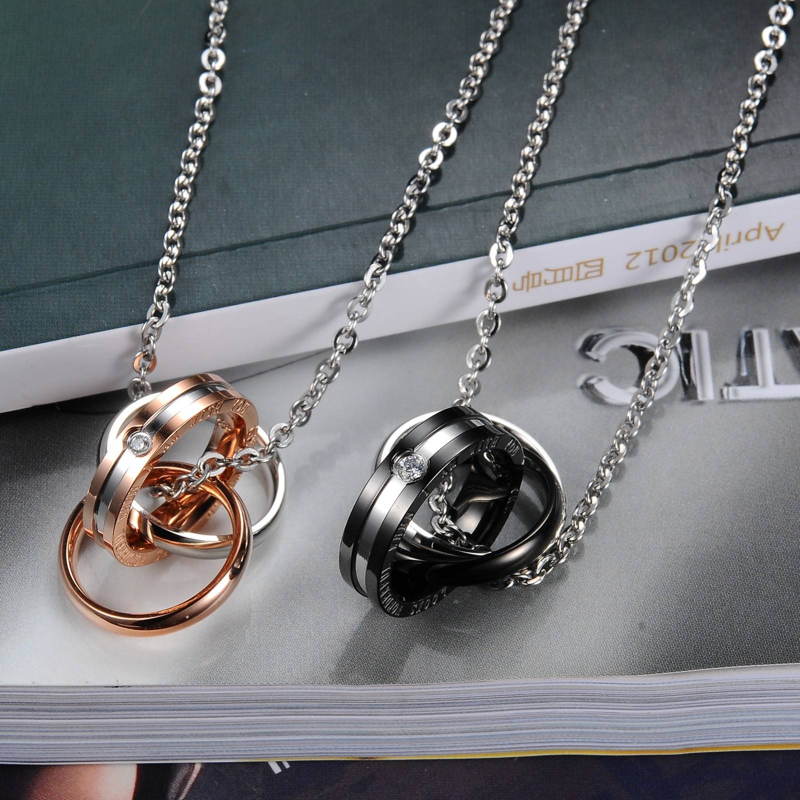 Three-Ring Connected Lovers Couple Pendant Necklace Stainless Steel Titanium Steel Jewelry