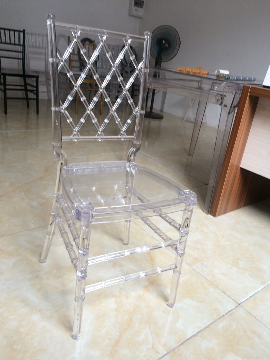 Acrylic Crystal Chair wedding chair Delicate Chair for Event Grand props Outdoor Wedding Moment Party Gathering in Hotel House or Church