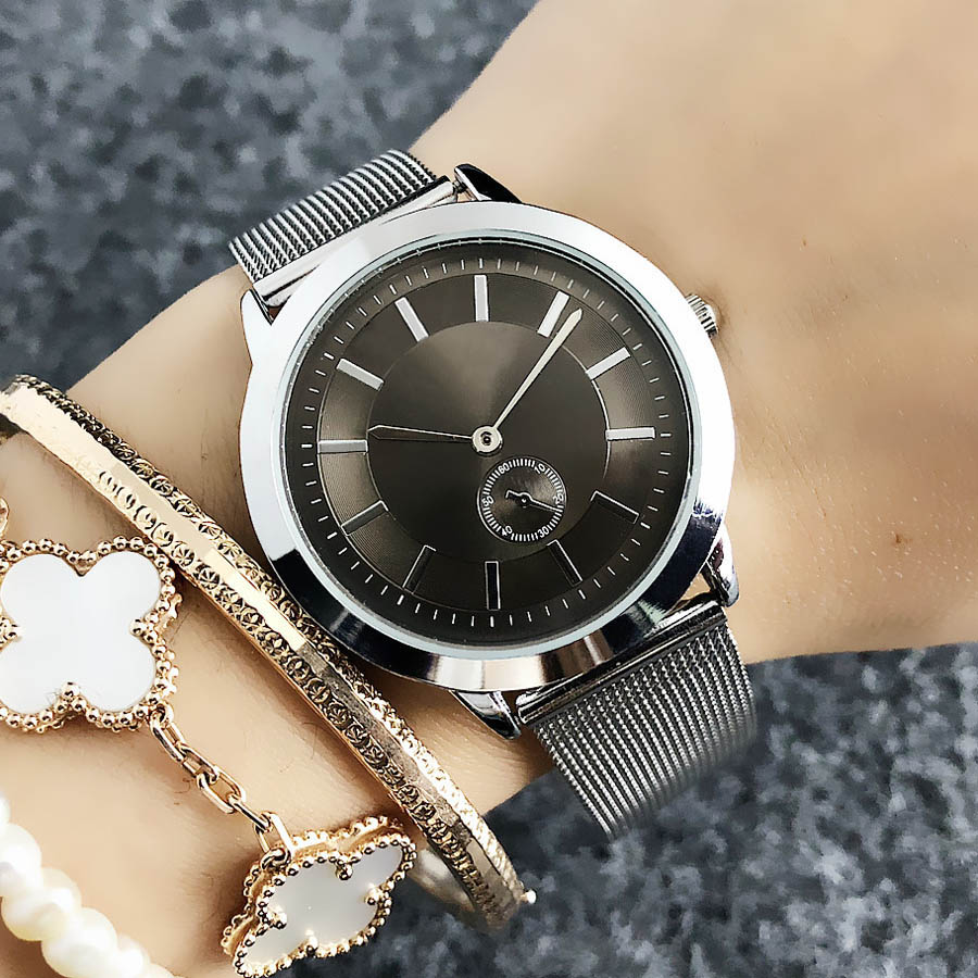 Fashion Brand women men Unisex Lovers' style Steel Metal Band quartz wrist watch AR18, Slivery;brown
Fashion Brand women men Unisex Lovers' style Steel Metal Band quartz wrist watch AR18, Slivery;brown